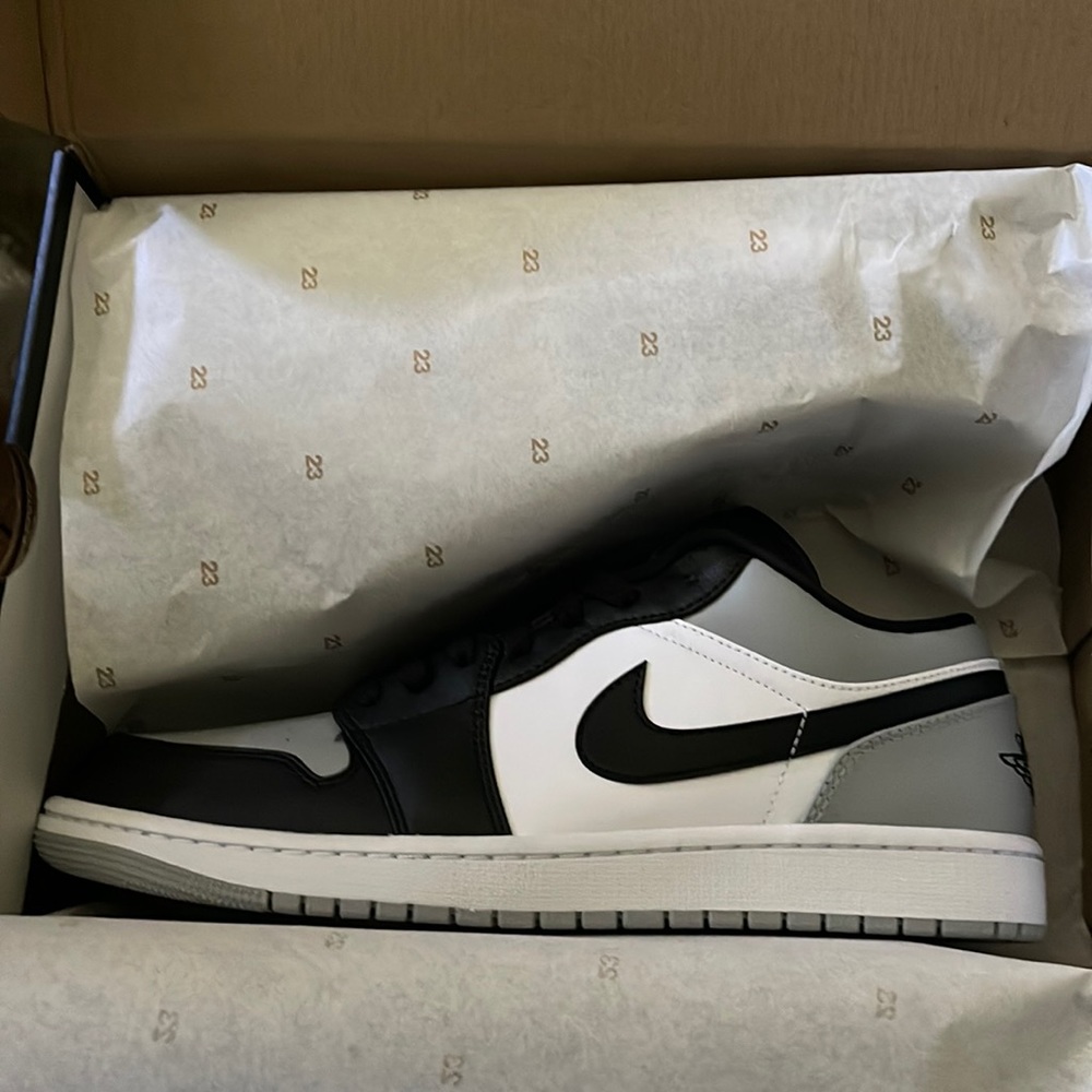 Jordan 1 low shadow toe